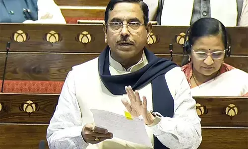 भारत ने स्वच्छ ऊर्जा में की रिकॉर्ड प्रगति, गैर-जीवाश्म ईंधन आधारित स्थापित क्षमता बढ़कर 266.78 गीगावाट हुई : प्रल्हाद जोशी