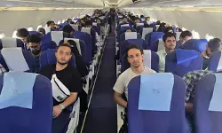 ईरान में फंसे कश्मीरी छात्रों की मदद को जेकेएसए ने पीएम मोदी से लगाई गुहार ईरान में फंसे कश्मीरी छात्रों की मदद को जेकेएसए ने पीएम मोदी से लगाई गुहार