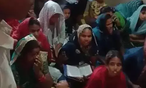 बिलासपुर में पास्टर गिरफ्तार, धर्मांतरण के आरोप में कार्रवाई बिलासपुर में पास्टर गिरफ्तार, धर्मांतरण के आरोप में कार्रवाई