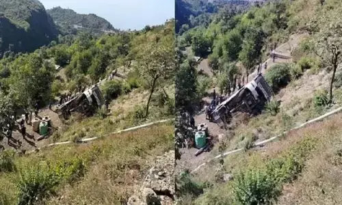 त्रिपुरा में बस हादसा, 18 यात्री घायल