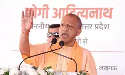 योगी सरकार का डिजिटल अभियान: टैबलेट से सशक्त होंगी छात्राएं