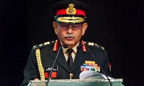 सेना प्रमुख की पाकिस्तान को चेतावनी, संदिग्ध गतिविधियां होते ही लेंगे एक्शन