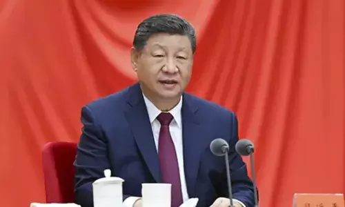 शी चिनफिंग ने अधिक ऊंचे मापदंडों और ठोस कदमों से पार्टी के सख्त शासन पर बल दिया