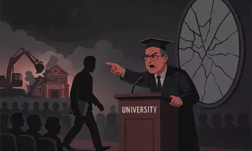 कुलपति का उखड़ना उर्फ जिंदा समाज होने का ढोंग