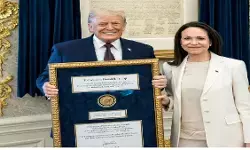 मारिया कोरिना मचाडो ने ट्रंप को दिया अपना नोबेल पुरस्कार, अमेरिकी राष्ट्रपति बोले- मेरे लिए सम्मान की बात