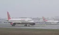 ईरान से भारतीयों को लेकर आएगी आज पहली फ्लाइट, तेहरान में एयर स्ट्राइक का है खौफ ईरान से भारतीयों को लेकर आएगी आज पहली फ्लाइट, तेहरान में एयर स्ट्राइक का है खौफ