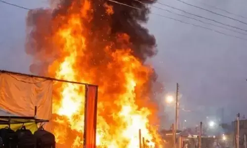 माघ मेला में 48 घंटे में तीसरी आग, टेंट जलकर राख