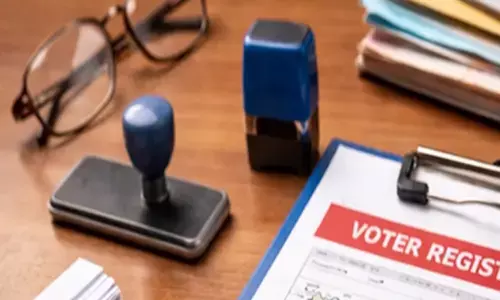 एसआईआर: पश्चिम बंगाल में तार्किक विसंगति के लिए बीएलओ ने पत्नी को नोटिस भेजा