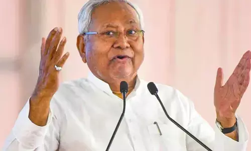 गरीबी रेखा से नीचे 34% परिवार, फिर भी नीतीश की समृद्धि यात्रा शुरू