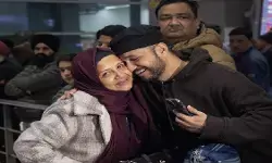 प्रदर्शनों के बीच स्वदेश लौटे भारतीय, बोले- वहां स्थिति बहुत खराब; केंद्र सरकार का जताया आभार