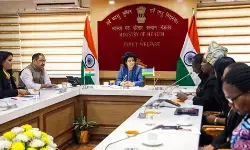 भारत में सर्वाइकल कैंसर से लड़ाई के लिए एचपीवी टीकाकरण और डीएनए आधारित जांच अहम: सरकार