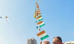 पतंगबाजी में मगन सरकार