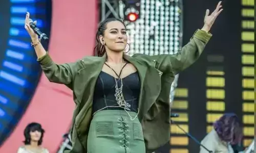 ट्रेंड 2016 का हिस्सा बनीं सोनाक्षी सिन्हा, शानदार यादों की दिखाई झलक