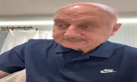 अनुपम खेर ने याद दिलाया कश्मीरी पंडितों का पलायन दिवस