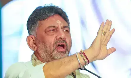 समय हर सवाल का जवाब देगा: डी.के. शिवकुमार समय हर सवाल का जवाब देगा: डी.के. शिवकुमार