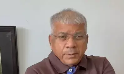 कांग्रेस ने समझौता तोड़ा, नतीजे बिगड़े : प्रकाश आंबेडकर