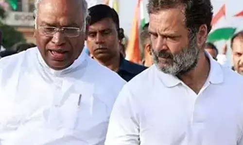 कांग्रेस आलाकमान को कर्नाटक नेतृत्व संकट जल्द से जल्द सुलझाना चाहिए