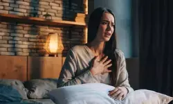 लगातार खांसी बनी जान की दुश्मन? इन आयुर्वेदिक नुस्खों से मिलेगी राहत