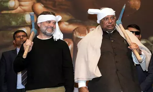 Manarega Bachao Sammelan: राहुल गांधी ने कहा, मनरेगा पर नया बिल गरीबों के हक पर हमला, संसद से सड़क तक संघर्ष का ऐलान Manarega Bachao Sammelan: राहुल गांधी ने कहा, मनरेगा पर नया बिल गरीबों के हक पर हमला, संसद से सड़क तक संघर्ष का ऐलान