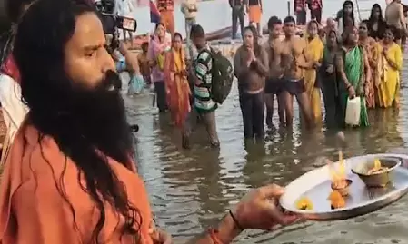 कुछ लोग तीर्थ स्थलों पर भी एजेंडा चलाते हैं, शंकराचार्य अविमुक्तेश्वरानंद के साथ हुई घटना पर बोले बाबा रामदेव कुछ लोग तीर्थ स्थलों पर भी एजेंडा चलाते हैं, शंकराचार्य अविमुक्तेश्वरानंद के साथ हुई घटना पर बोले बाबा रामदेव