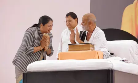 रामकथा में रेखा गुप्ता का संकल्प, वेतन समर्पित विश्व शांति मिशन को