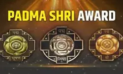 गणतंत्र दिवस की संध्या पर पद्म सम्मान, 131 हस्तियों को मिला गौरव गणतंत्र दिवस की संध्या पर पद्म सम्मान, 131 हस्तियों को मिला गौरव