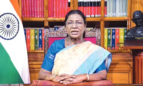 गणतंत्र दिवस पर राष्ट्रपति ने 70 वीरता पुरस्कारों को दी मंजूरी गणतंत्र दिवस पर राष्ट्रपति ने 70 वीरता पुरस्कारों को दी मंजूरी