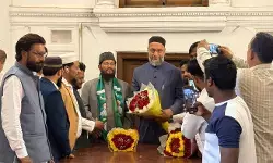 पाकुड़ के पूर्व विधायक अकील अख्तर एआईएमआईएम में शामिल पाकुड़ के पूर्व विधायक अकील अख्तर एआईएमआईएम में शामिल