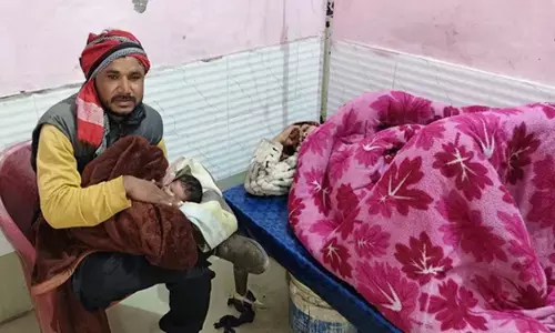 सुहागरात पर दुल्हन को हुआ पेट दर्द और सुबह गूंजने लगी किलकारियां, इलाके में हो रही चर्चा सुहागरात पर दुल्हन को हुआ पेट दर्द और सुबह गूंजने लगी किलकारियां, इलाके में हो रही चर्चा