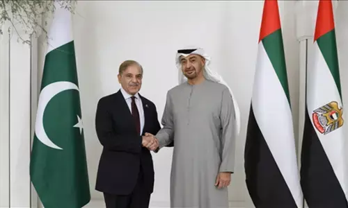 UAE ने इस्लामाबाद एयरपोर्ट ऑपरेशन से पीछे हटने का फैसला किया: राष्ट्रपति नाहयान का भारत दौरा और खाड़ी तनाव के बीच नई कूटनीतिक हलचल