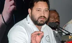 मशीन और मशीनरी के दम पर जीती मदमस्त एनडीए सरकार को जागना होगा : तेजस्वी यादव मशीन और मशीनरी के दम पर जीती मदमस्त एनडीए सरकार को जागना होगा : तेजस्वी यादव