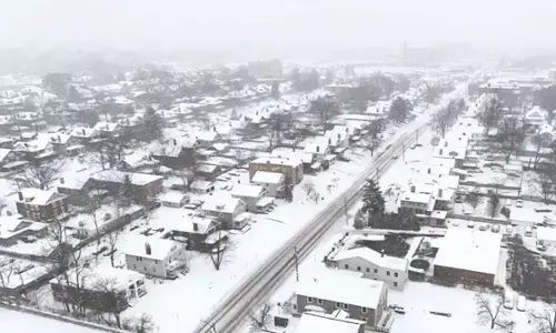 अमेरिका में अब तक का सबसे भीषण बर्फीला तूफान: जनजीवन ठप, 28 मौतें, अरबों डॉलर का नुकसान