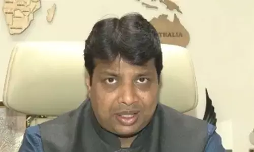 शशि थरूर का अपमान: भाजपा ने कांग्रेस पर बोला तीखा हमला शशि थरूर का अपमान: भाजपा ने कांग्रेस पर बोला तीखा हमला