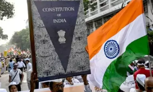 तमाशों का देश, देश का तमाशा तमाशों का देश, देश का तमाशा