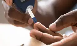 अगर दिख रहे 3पी लक्षण तो हो जाएं अलर्ट, कहीं पास तो नहीं आ रहा डायबिटीज का खतरा? अगर दिख रहे 3पी लक्षण तो हो जाएं अलर्ट, कहीं पास तो नहीं आ रहा डायबिटीज का खतरा?