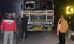 महासमुंद में बड़ी कार्रवाई, अंतरराज्यीय सीमा पर 540 कट्टा धान जब्त