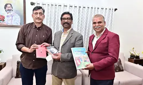 सीएम हेमन्त सोरेन ने दूरभाष पर की कैलाश सत्यार्थी से बातचीत