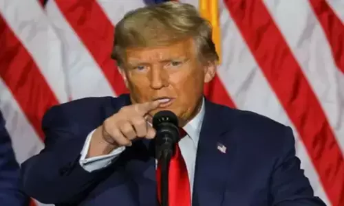 ट्रंप का ट्रिपल वार: ब्रिटेन, क्यूबा और कनाडा पर एक साथ सख्ती,जानें क्या है मामला ट्रंप का ट्रिपल वार: ब्रिटेन, क्यूबा और कनाडा पर एक साथ सख्ती,जानें क्या है मामला