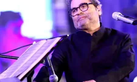 अरिजीत सिंह के संन्यास पर विशाल भारद्वाज बोले- यह सही नहीं है... अरिजीत सिंह के संन्यास पर विशाल भारद्वाज बोले- यह सही नहीं है...