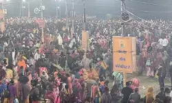 माघी पूर्णिमा पर वाराणसी में उमड़ा आस्था का सैलाब, गंगा घाटों पर श्रद्धालुओं की भीड़