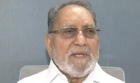 हिंसा पर भरोसा करने वाले संगठन आतंकवादी : हुसैन दलवई