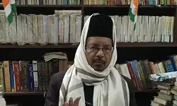 नसीरुद्दीन शाह विवाद पर रजवी का बयान- हर आलोचना देशद्रोह नहीं