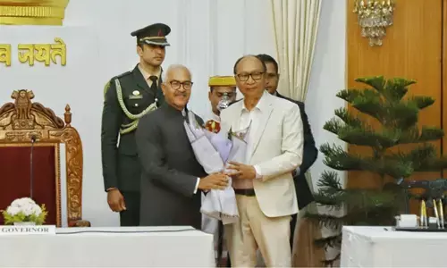 मणिपुर में राष्ट्रपति शासन समाप्त, युमनाम खेमचंद सिंह ने ली मुख्यमंत्री पद की शपथ, शांति बहाली पर जोर