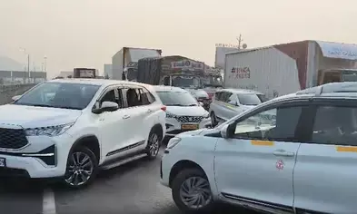 मुंबई-पुणे एक्सप्रेसवे पर 32 घंटे बाद ट्रैफिक बहाल