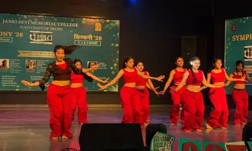 जानकी देवी मेमोरियल कॉलेज में ‘सिम्फनी’26 का भव्य आगाज, ‘उबंतू—आई एम बिकॉज वी आर’ थीम के साथ सांस्कृतिक महोत्सव की शुरुआत