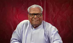 केरल : अच्युतानंदन के बेटे ने संकेत दिया कि पद्म विभूषण स्वीकार नहीं किया जा सकता केरल : अच्युतानंदन के बेटे ने संकेत दिया कि पद्म विभूषण स्वीकार नहीं किया जा सकता