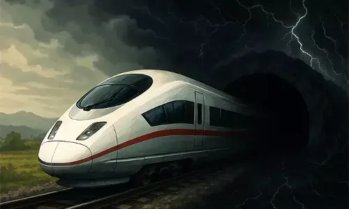 अंधेरे अतीत की ओर बुलेट ट्रेन