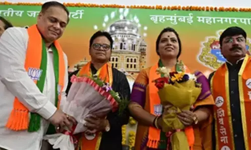 BMC Mayor Election: बीएमसी के लिए रितु तावड़े भाजपा की महापौर पद की उम्मीदवार घोषित, शिवसेना के संजय शंकर घाड़ी होंगे डिप्टी मेयर पद के उम्मीदवार