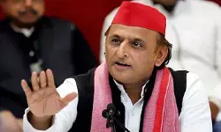 लखनऊ में सपा की अहम बैठक, अखिलेश तय करेंगे सदन की रणनीति