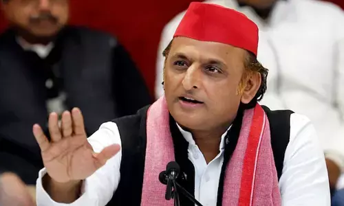 लखनऊ में सपा की अहम बैठक, अखिलेश तय करेंगे सदन की रणनीति